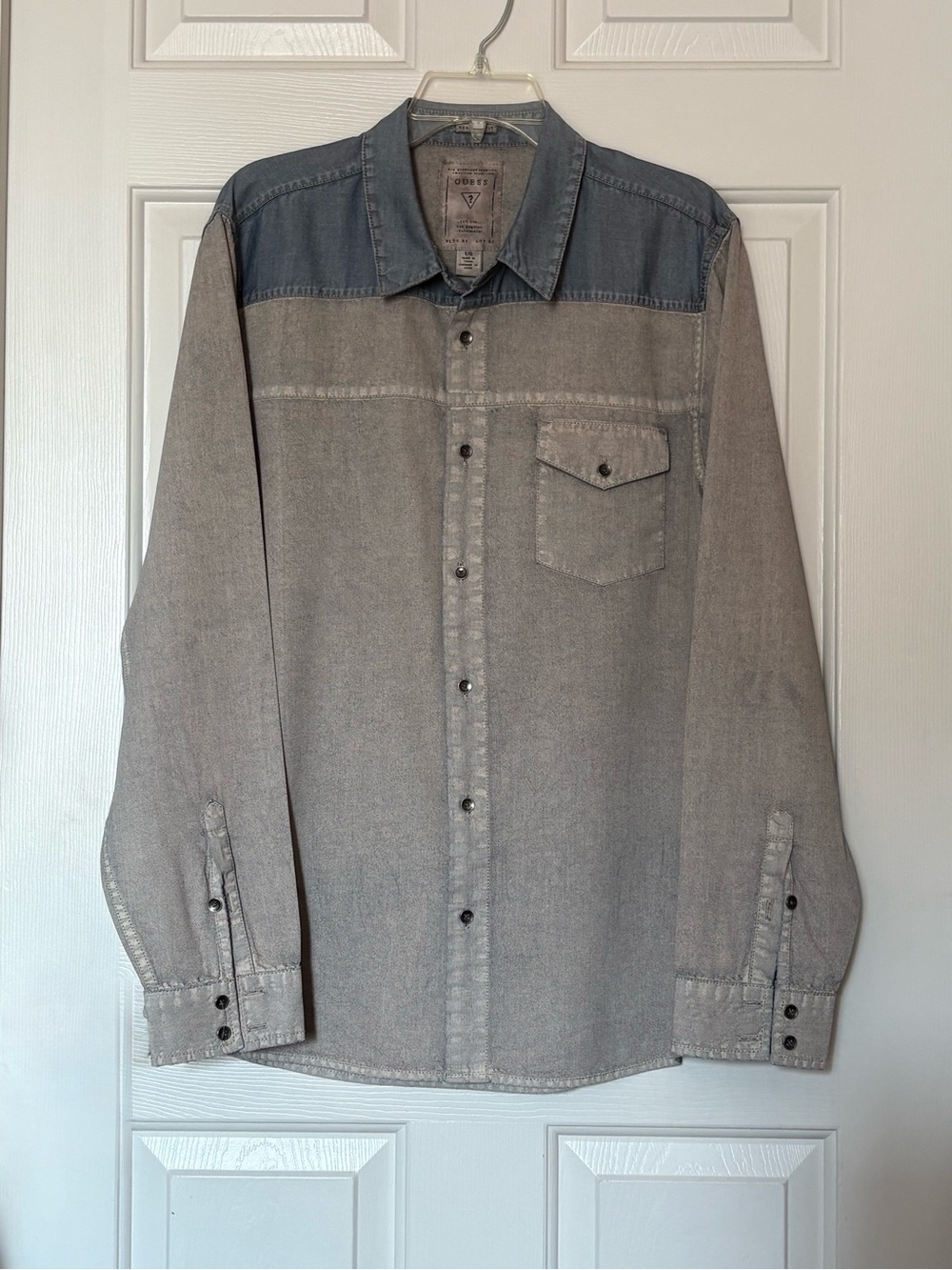 Guess Men's Color Block Chambray Grey & Blue Washed Denim Shirt Size Large